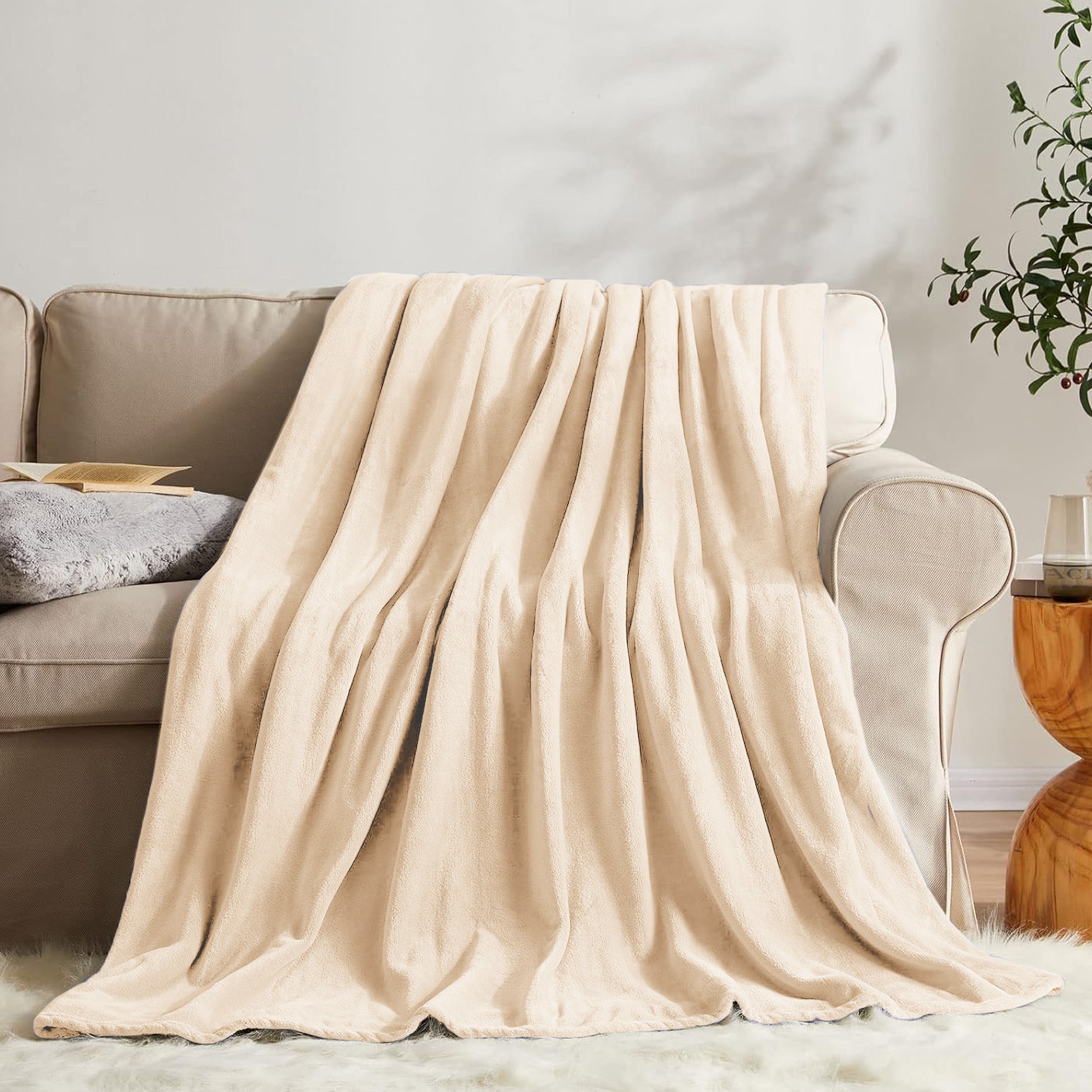 Lightweight Reversible Faux Fur Throw Fleece Blanket For Sofa & Bed