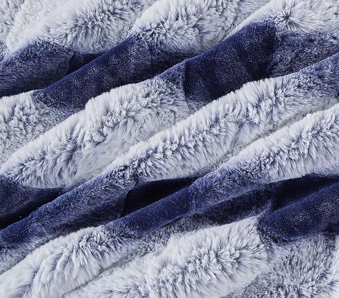 Lightweight Quilted Checkered Pattern Fur Bedspread Comforter with Pillow Case