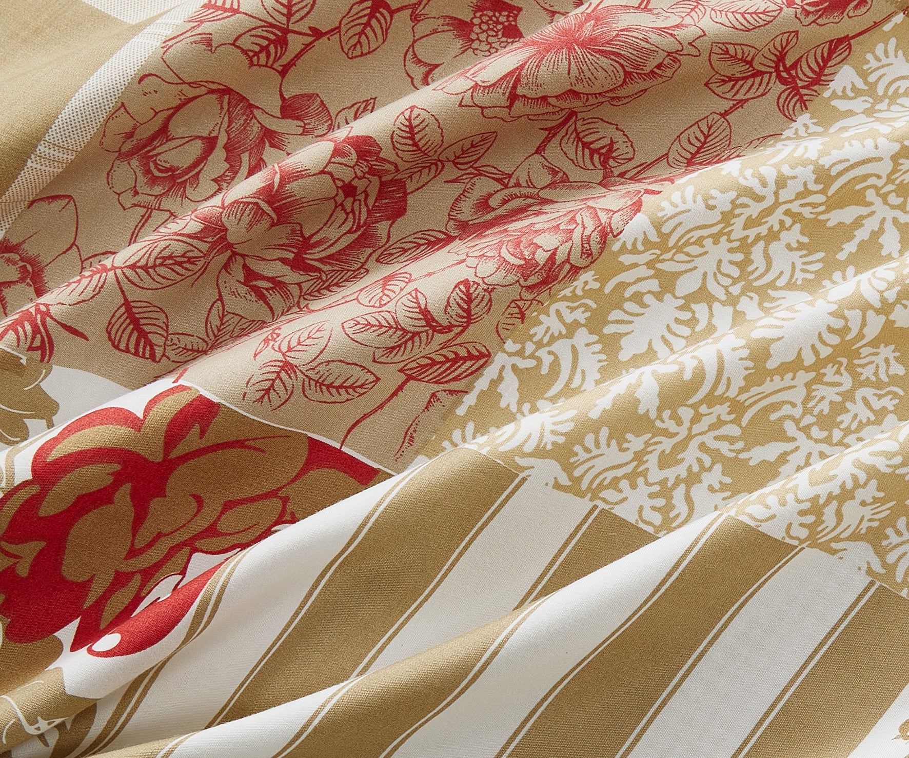 Breathable Cotton Rich Quilt Duvet Cover Set With Fitted Sheet
