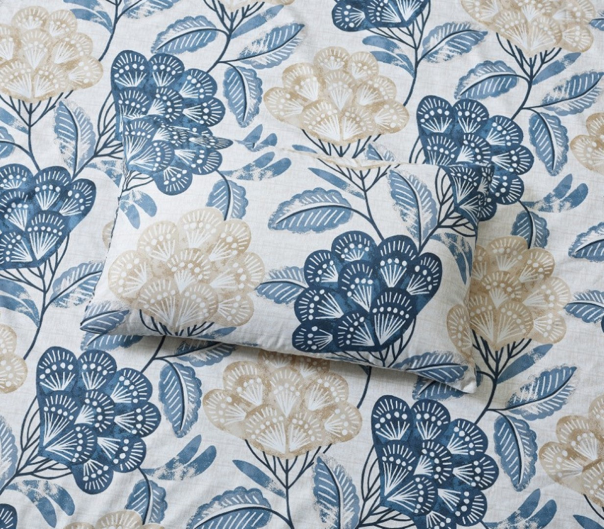 Breathable Microfibre Quilt Duvet Cover Set With Fitted Sheet