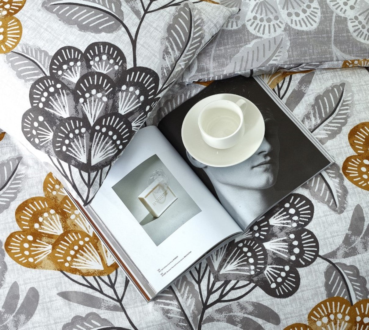 Breathable Microfibre Quilt Duvet Cover Set With Fitted Sheet