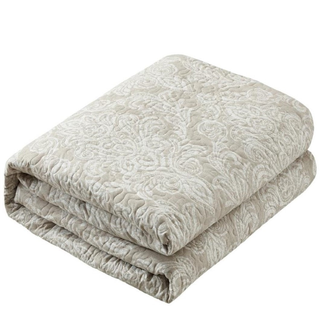 Printed Embroidered Quilted Bedspread Comforter with Pillow Case