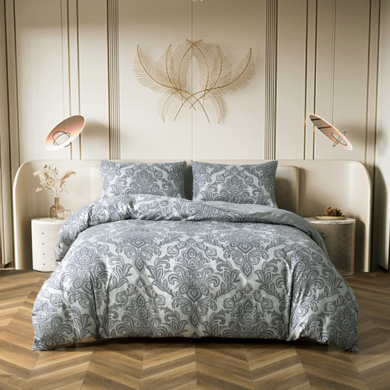 Breathable Microfibre Quilt Duvet Cover Set With Fitted Sheet