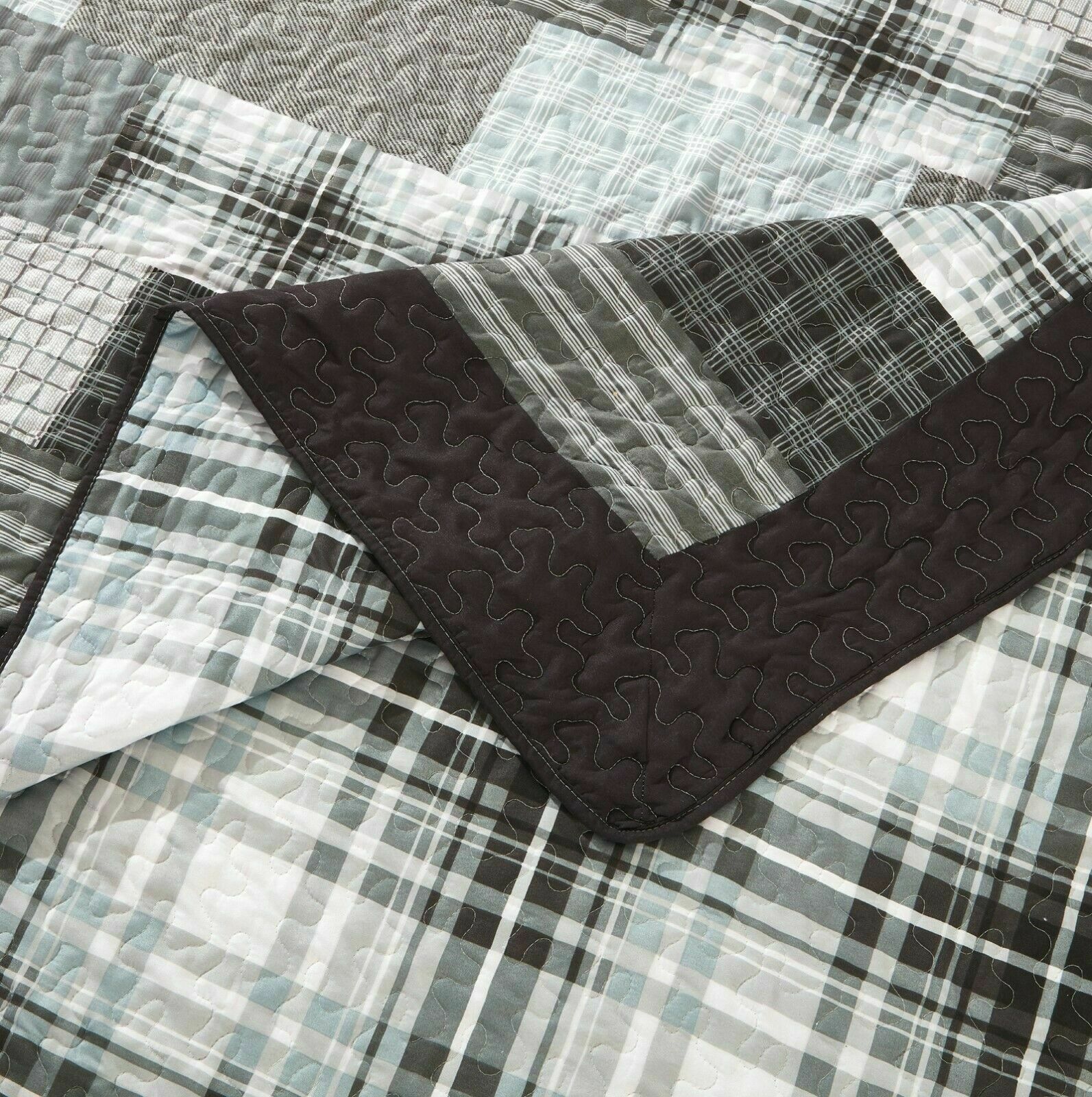 Luxury Quilted Patchwork Embroidered Bedspread Comforter with Pillow Case
