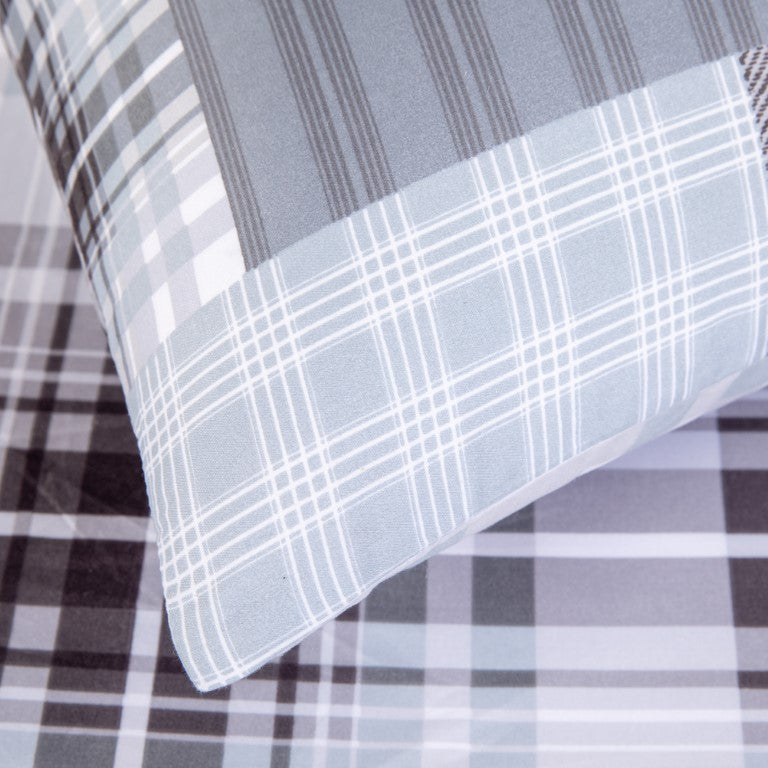 Breathable Microfibre Quilt Duvet Cover Set With Fitted Sheet