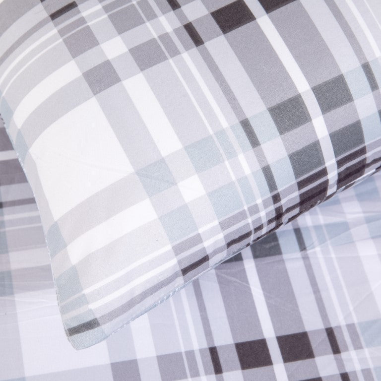 Breathable Microfibre Quilt Duvet Cover Set With Fitted Sheet