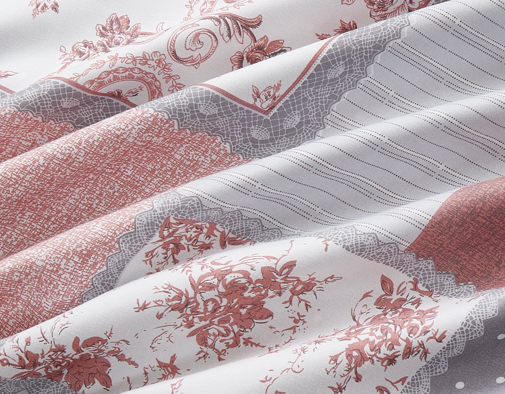 Breathable Microfibre Quilt Duvet Cover Set With Fitted Sheet