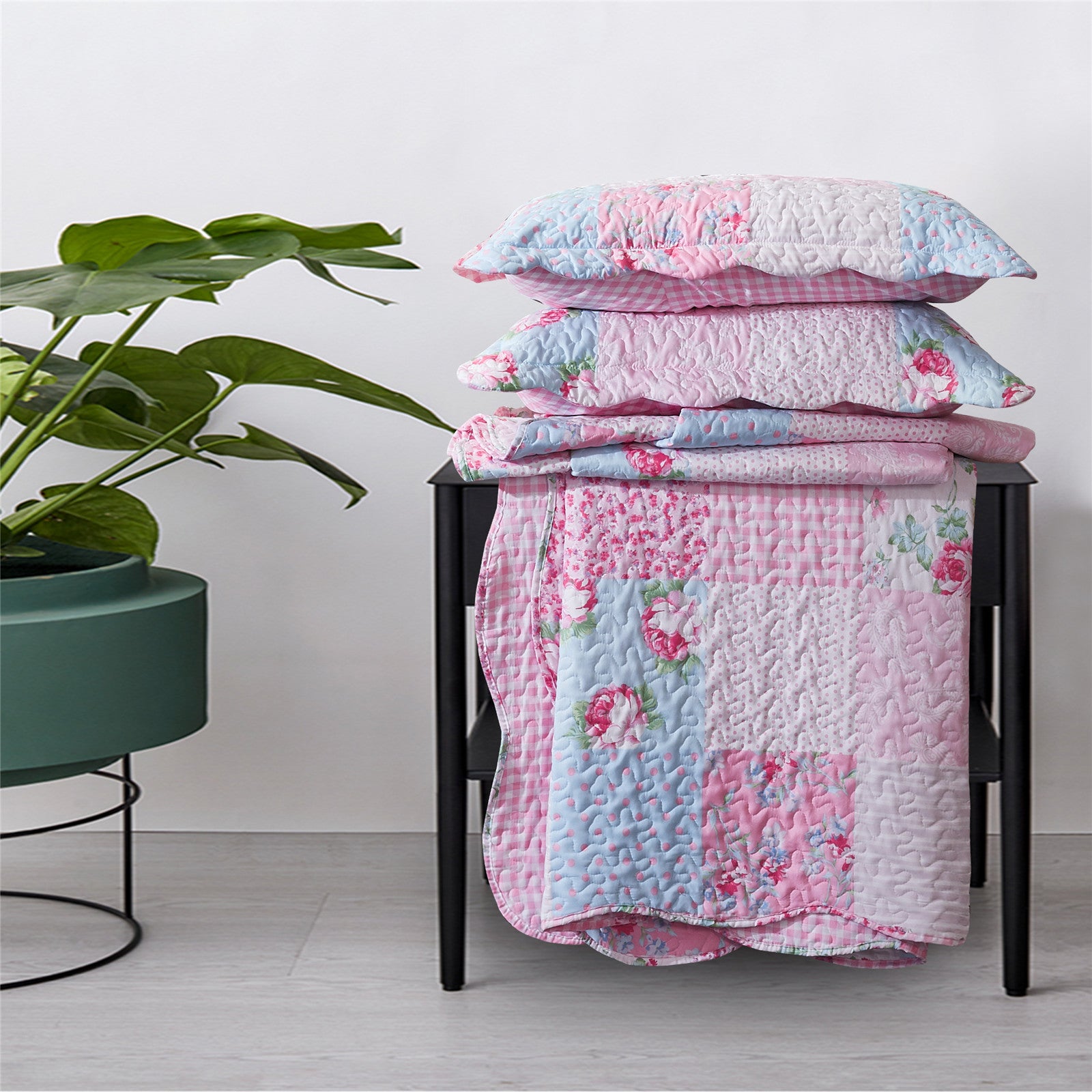 Luxury Quilted Patchwork Embroidered Bedspread Comforter with Pillow Case
