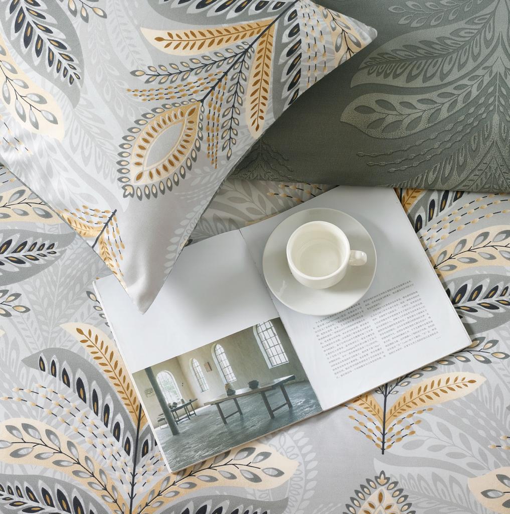 Breathable Microfibre Quilt Duvet Cover Set With Fitted Sheet