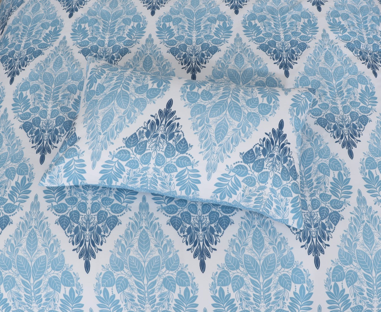Breathable Cotton Rich Quilt Duvet Cover Set With Fitted Sheet