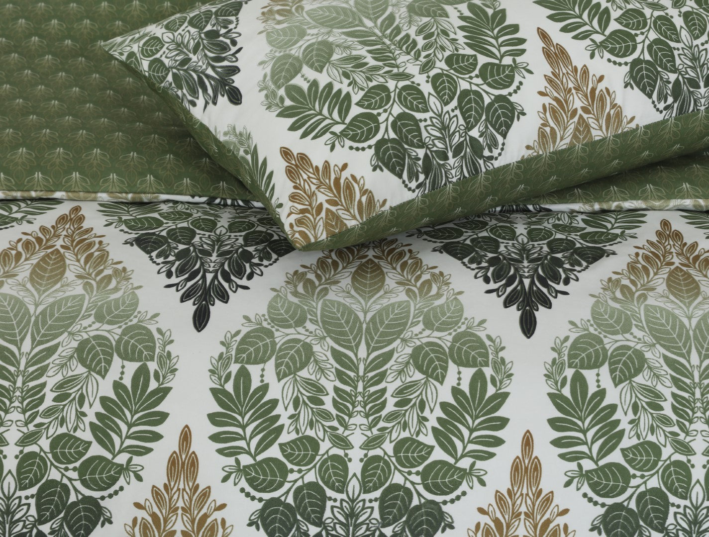 Breathable Cotton Rich Quilt Duvet Cover Set With Fitted Sheet