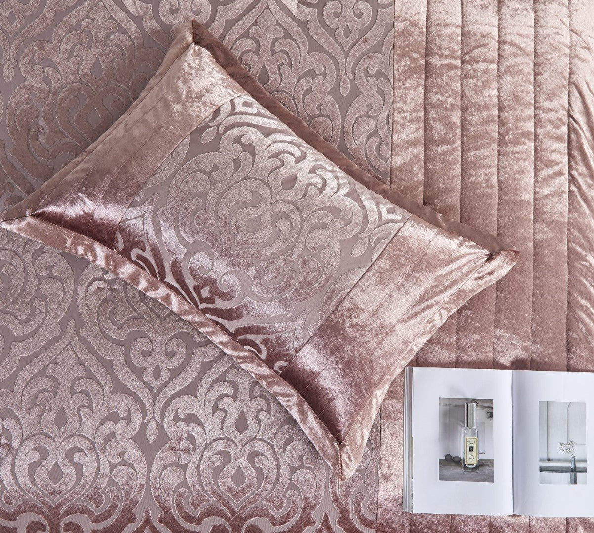 Infinity Jacquard Velvet Bedspread Comforter with Pillow Case
