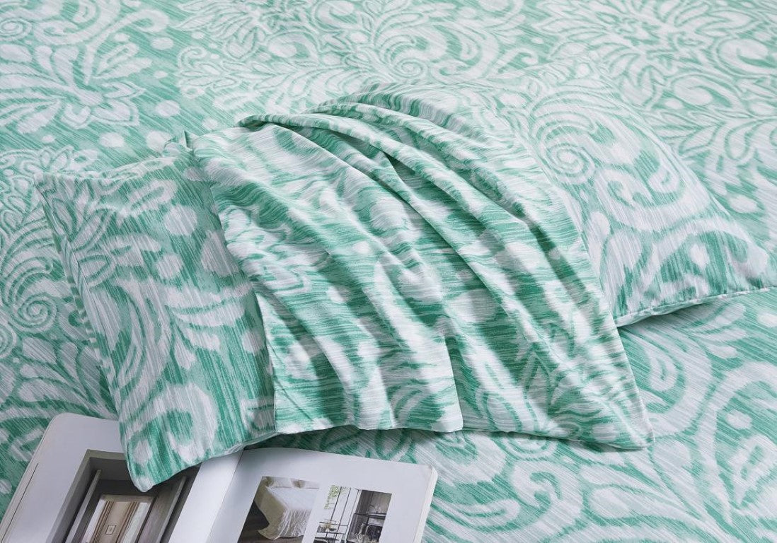 Breathable Microfiber Quilt Duvet Cover Set With Fitted Sheet