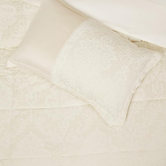 Charm Damask Pattern Velvet Jacquard Quilted Bedspread Comforter with Pillow Case