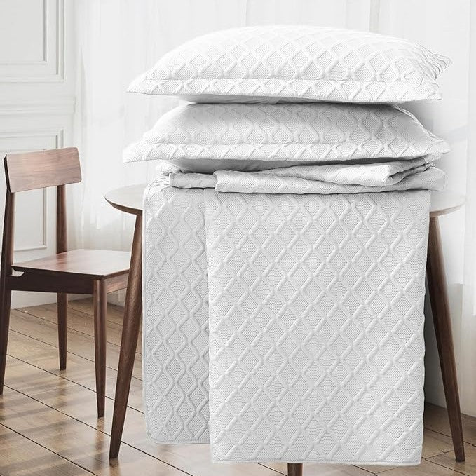 Lightweight Embossed Quilted Diamond Pattern Bedspread Comforter With Pillow Case