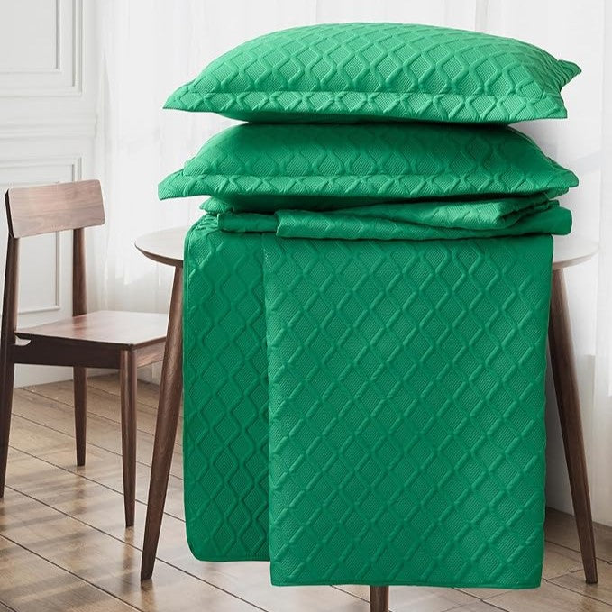 Lightweight Embossed Quilted Diamond Pattern Bedspread Comforter With Pillow Case