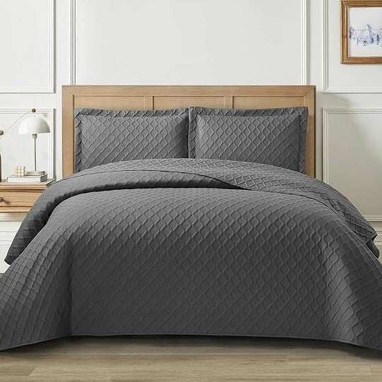 Lightweight Embossed Quilted Diamond Pattern Bedspread Comforter With Pillow Case