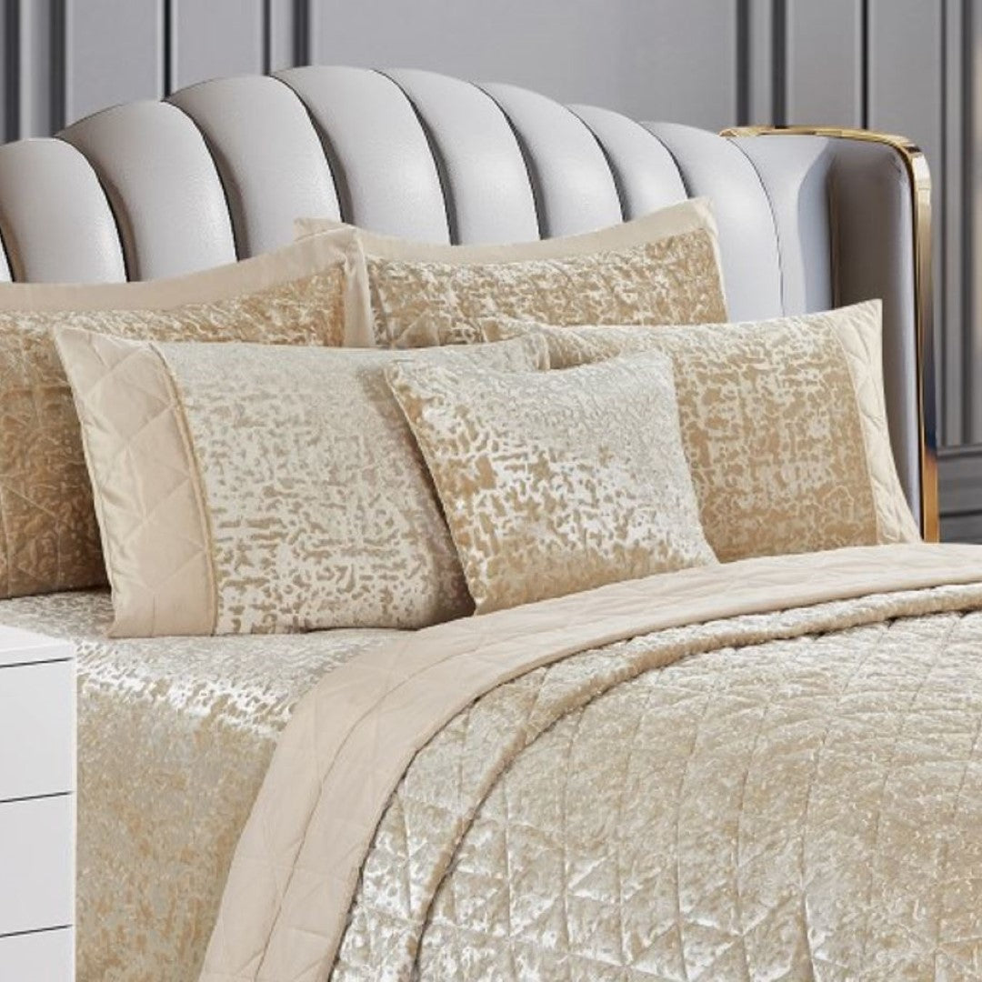 Luxury Quilted Plush Velvet Bedspread Comforter with Pillow Case